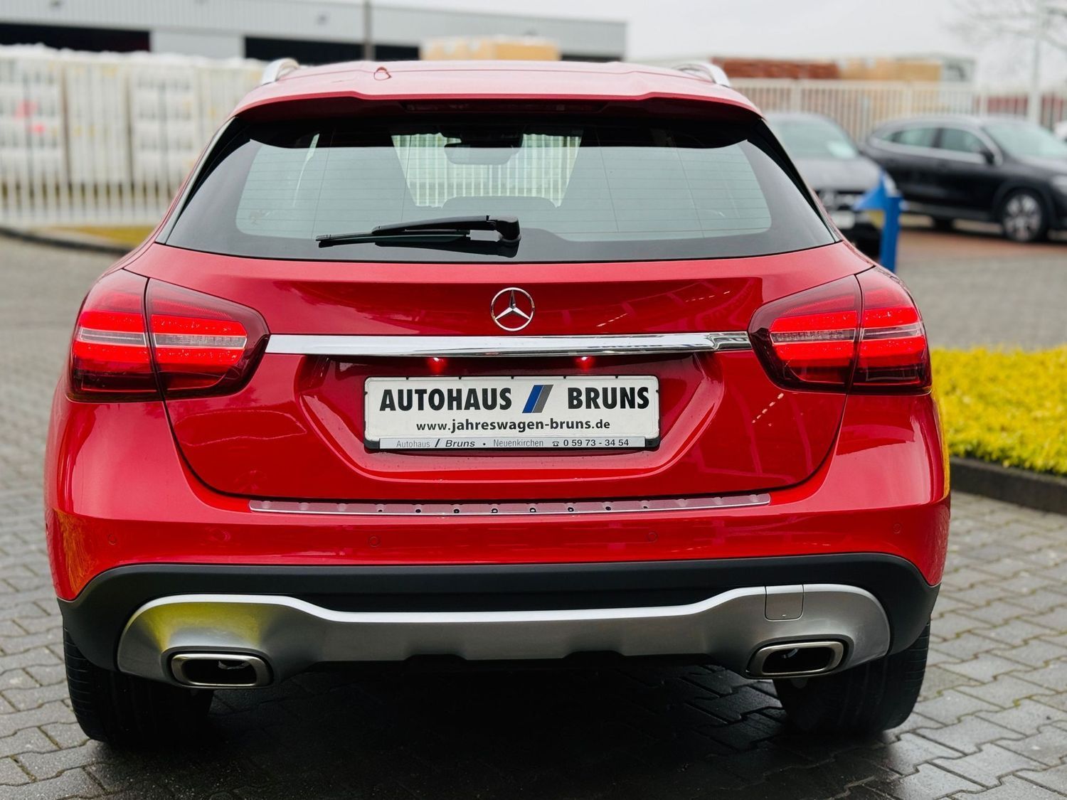 Fahrzeugabbildung Mercedes-Benz GLA 180 URBAN, Autom., Standh, LED, 360°, Navi,