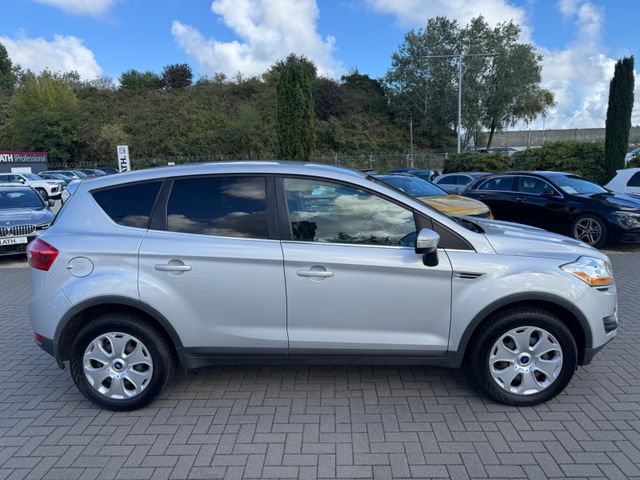 Ford Kuga  2,0 TDCi 4×4 103kW Titanium