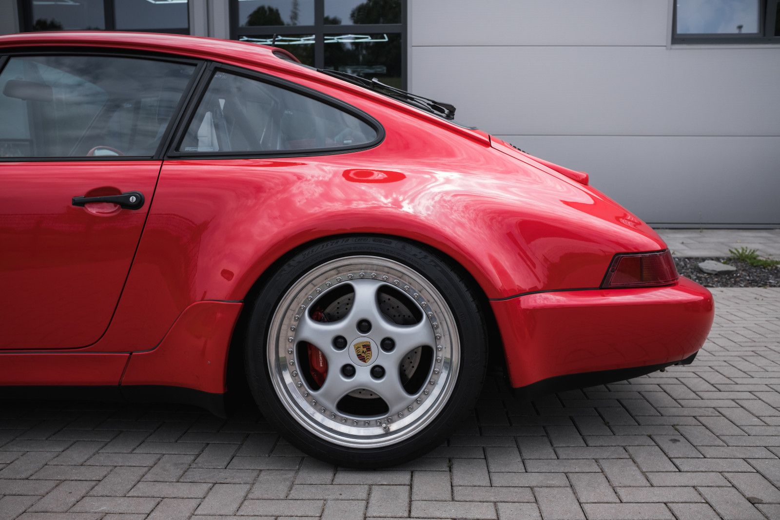 Fahrzeugabbildung Porsche 964 WTL Coupe-Lotec Biturbo-APCarDesign checked!