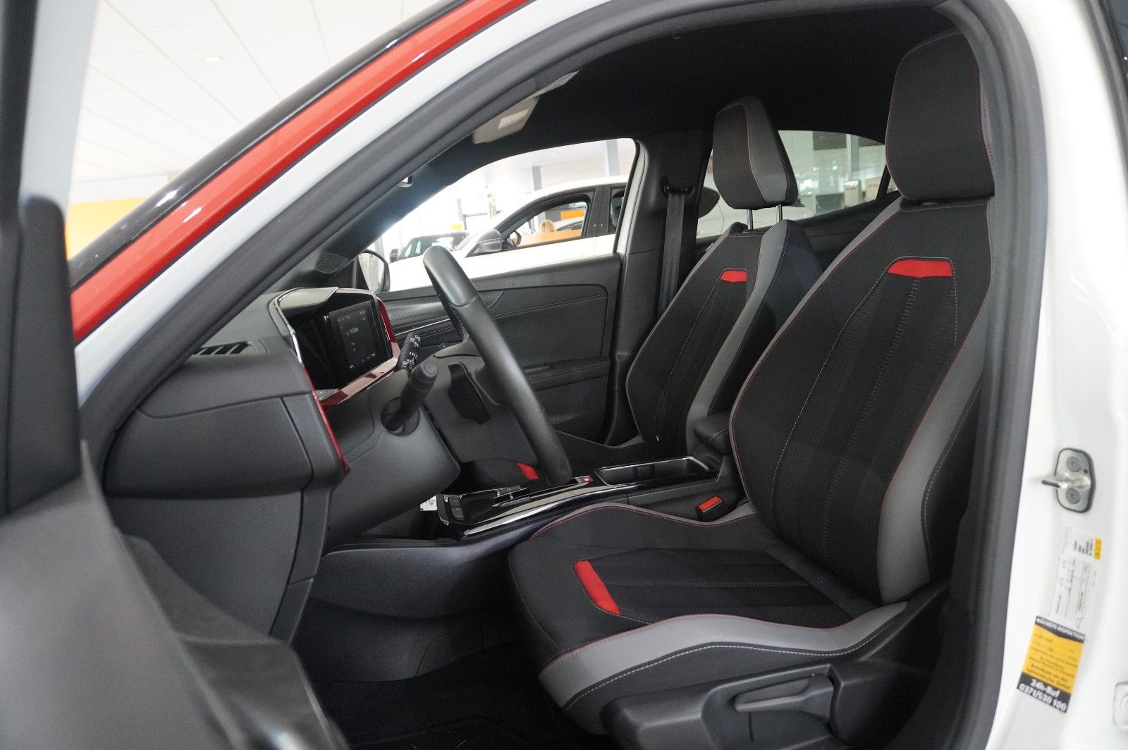Fahrzeugabbildung Opel Mokka 1.2T GS LINE NAVI/LED/KAMERA/SPORT/DAB+