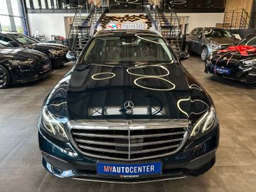 Mercedes-Benz E 350 *BURMESTER*KEYLES*PANO*AHK*ACC*StandHZ*