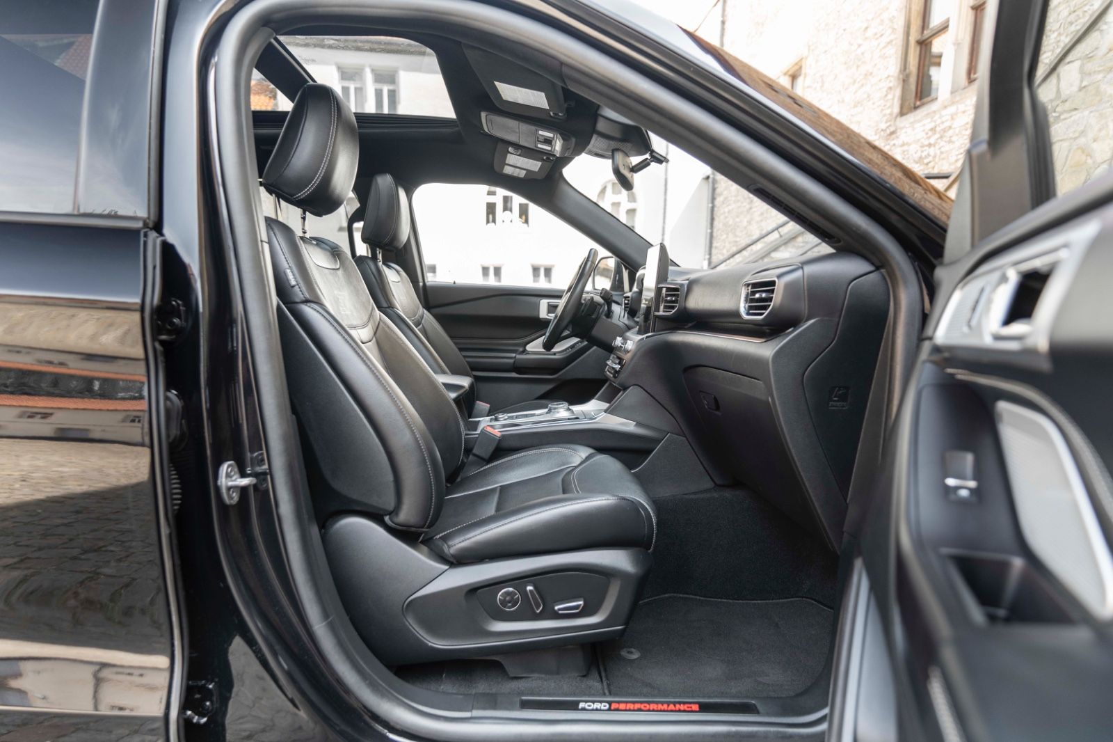 Fahrzeugabbildung Ford Explorer 3,0L ST 4x4 AHK 360° LED ACC B&O