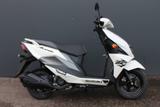 Suzuki UN 125 Avenis - SUZUKI AVENIS 125