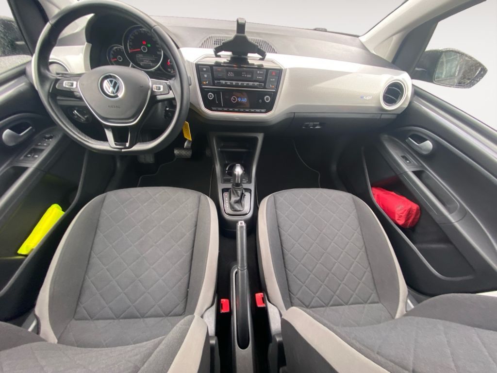 Fahrzeugabbildung Volkswagen e-up Style Plus Climatronic,SH, FS beheizb.