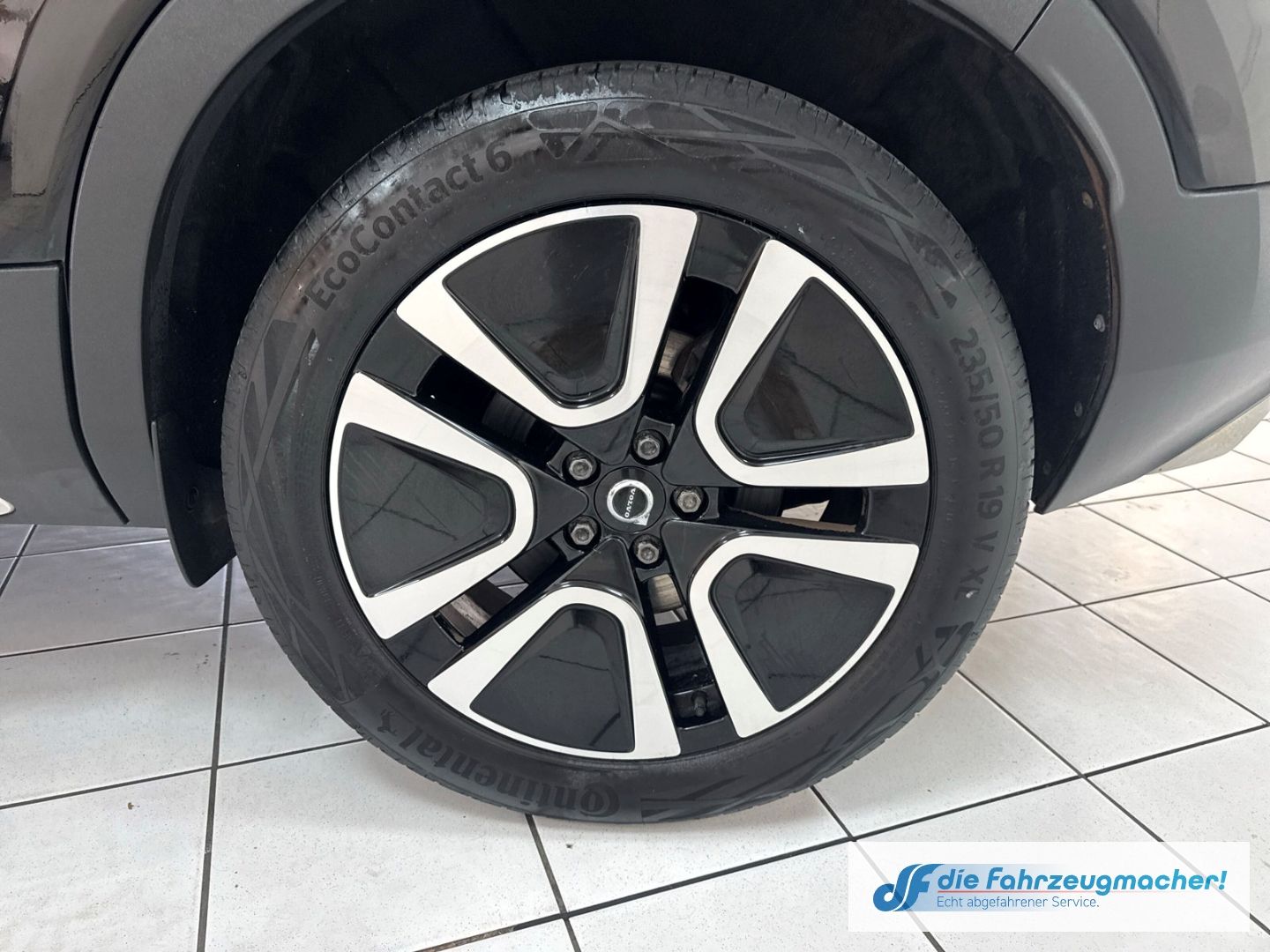 Fahrzeugabbildung Volvo XC40 Momentum Pro 2WD T4 Navi Digitales Cockpit