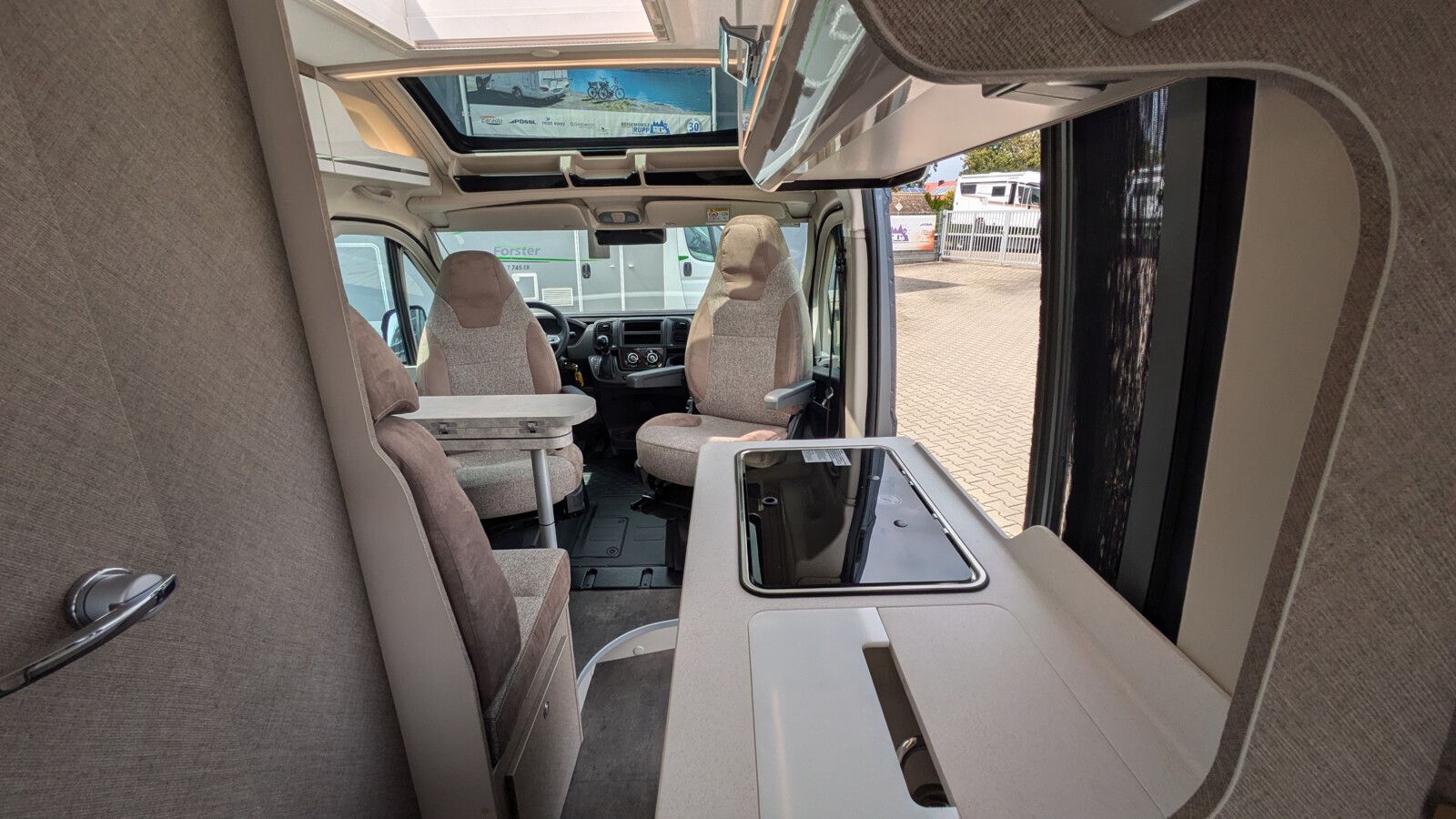 Fahrzeugabbildung Karmann Davis Lifestyle DA 600 LS Dachfenster+Automatik