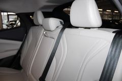 Fahrzeugabbildung Ford Mustang Mach-E 99 kWh AWD White Edition