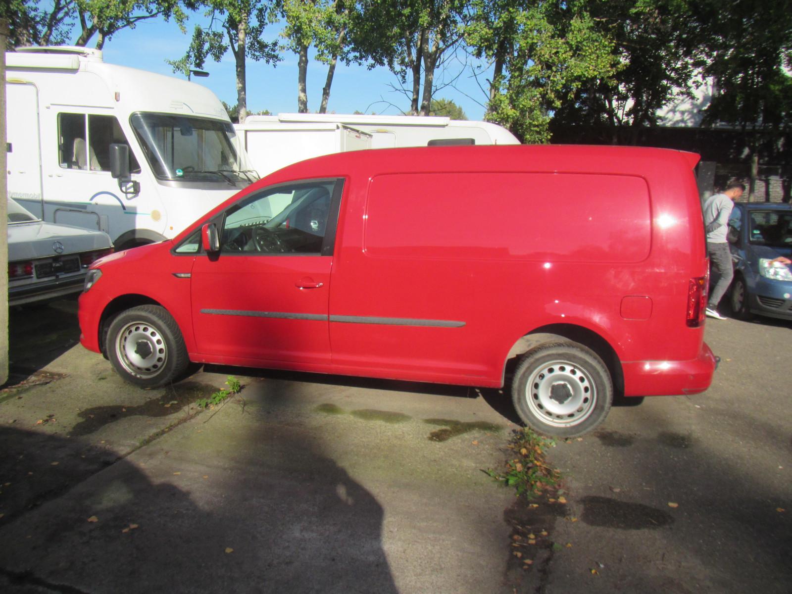 Volkswagen Caddy 2,0 TDI Maxi DSG Trendline BMT 4Motion AHK