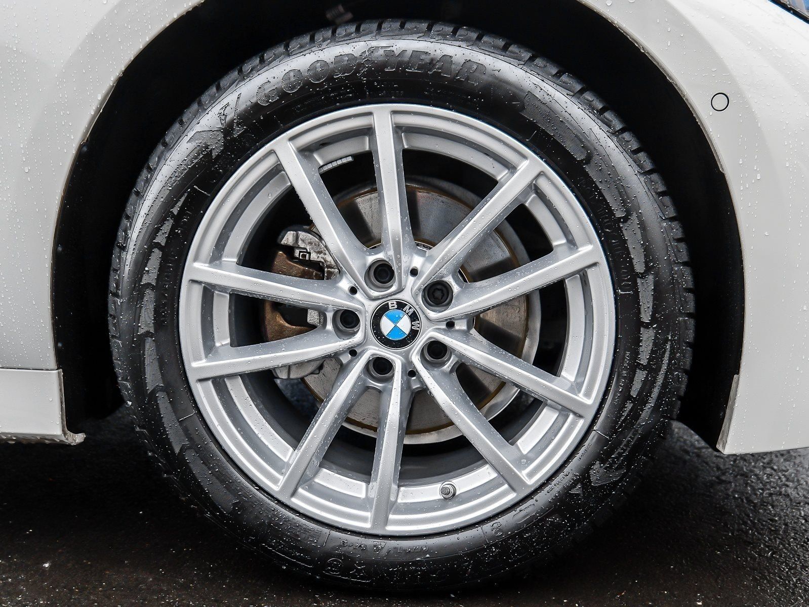 BMW 320 - Bild 7