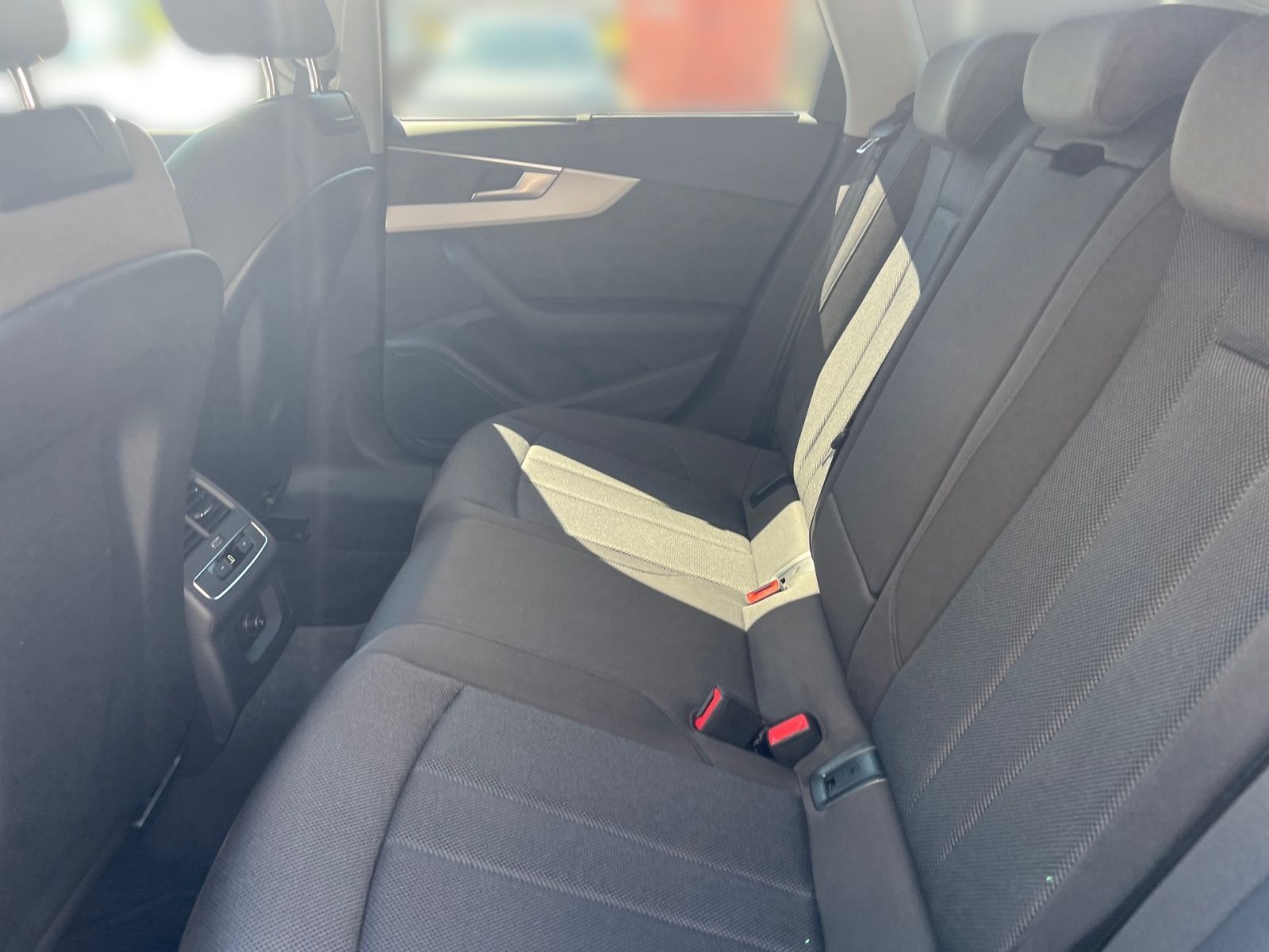 Audi A4 - Bild 13