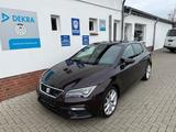 Seat Leon 1.8 FR*LED*PANO*AHK* - mit Benzin-Antrieb: Servolenkung, Limousine