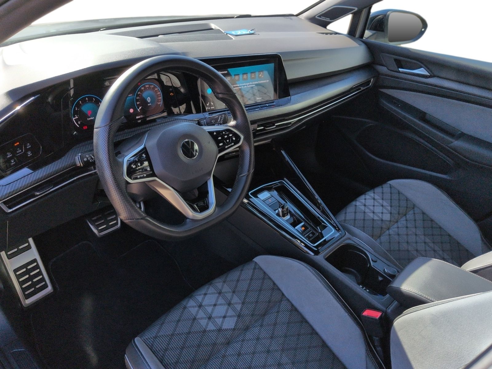 Golf VIII Variant 2.0 TSI DSG R-Line STHZ+AHK+