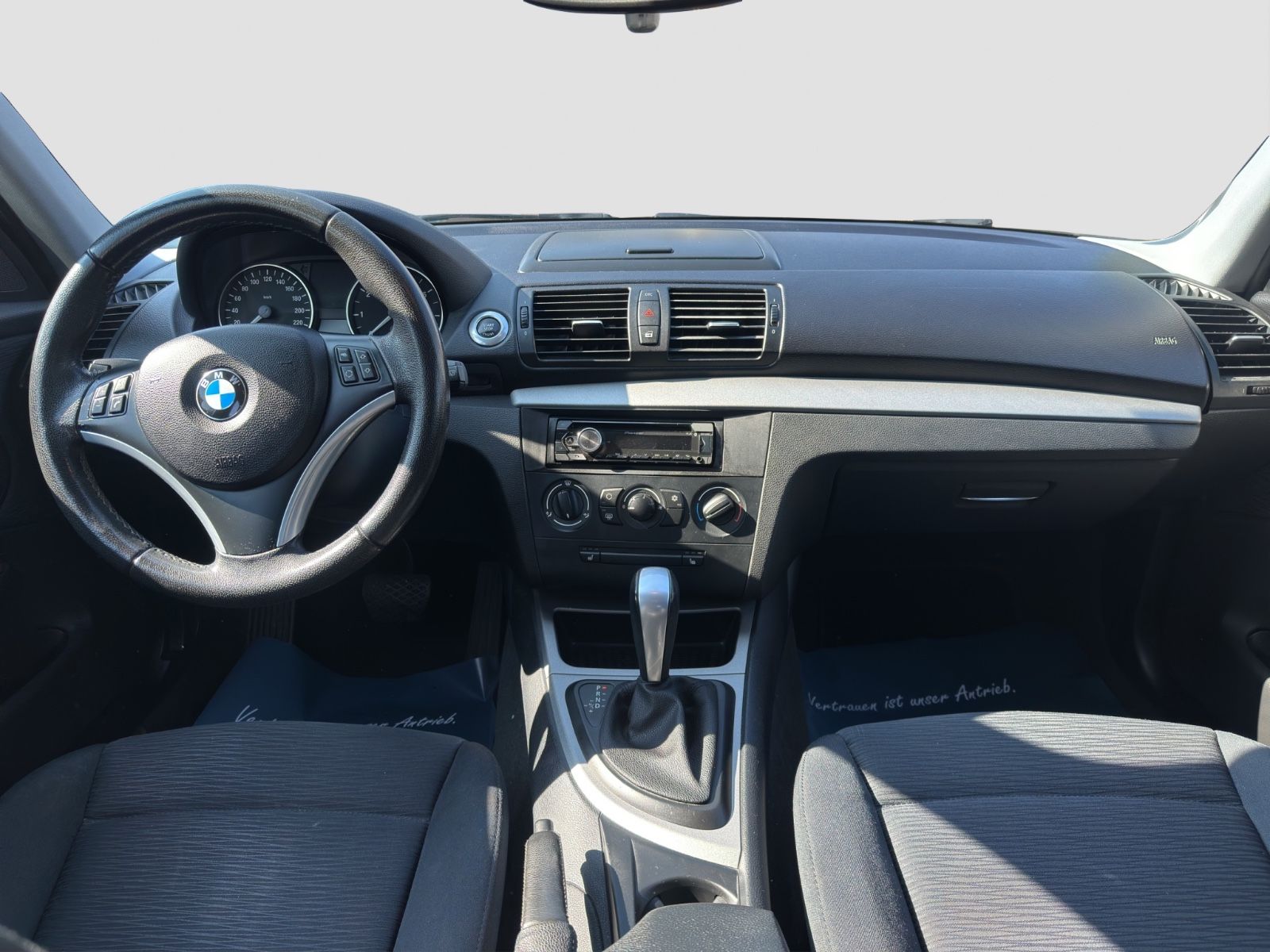 Fahrzeugabbildung BMW 116i/II.Hand/Sitzheizung/Klima/PDC/16ZollAlu/