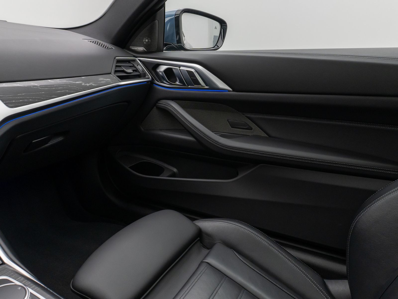 Fahrzeugabbildung BMW 420i Coupè Glasdach 360° DAB H/K Komfort Sport