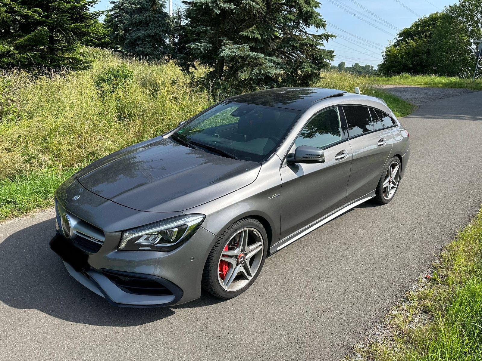 MERCEDES-BENZ CLA 45 AMG Shooting Brake Mercedes-AMG CLA 4...