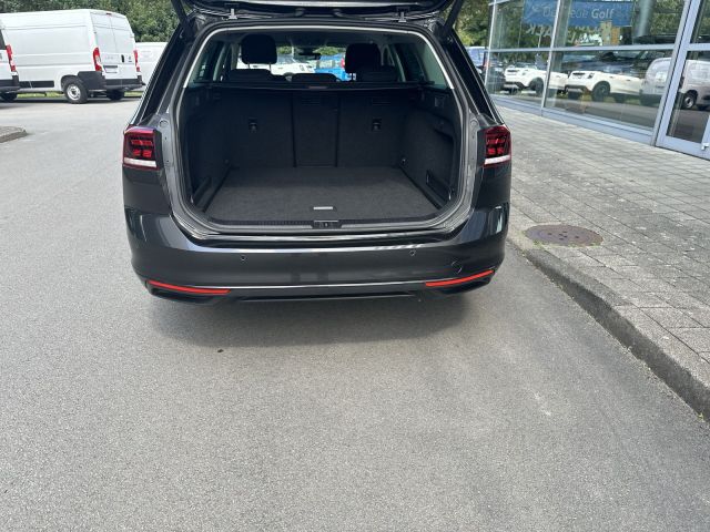 Passat Variant 2.0 TDI DSG Business 18 ALU DCC R
