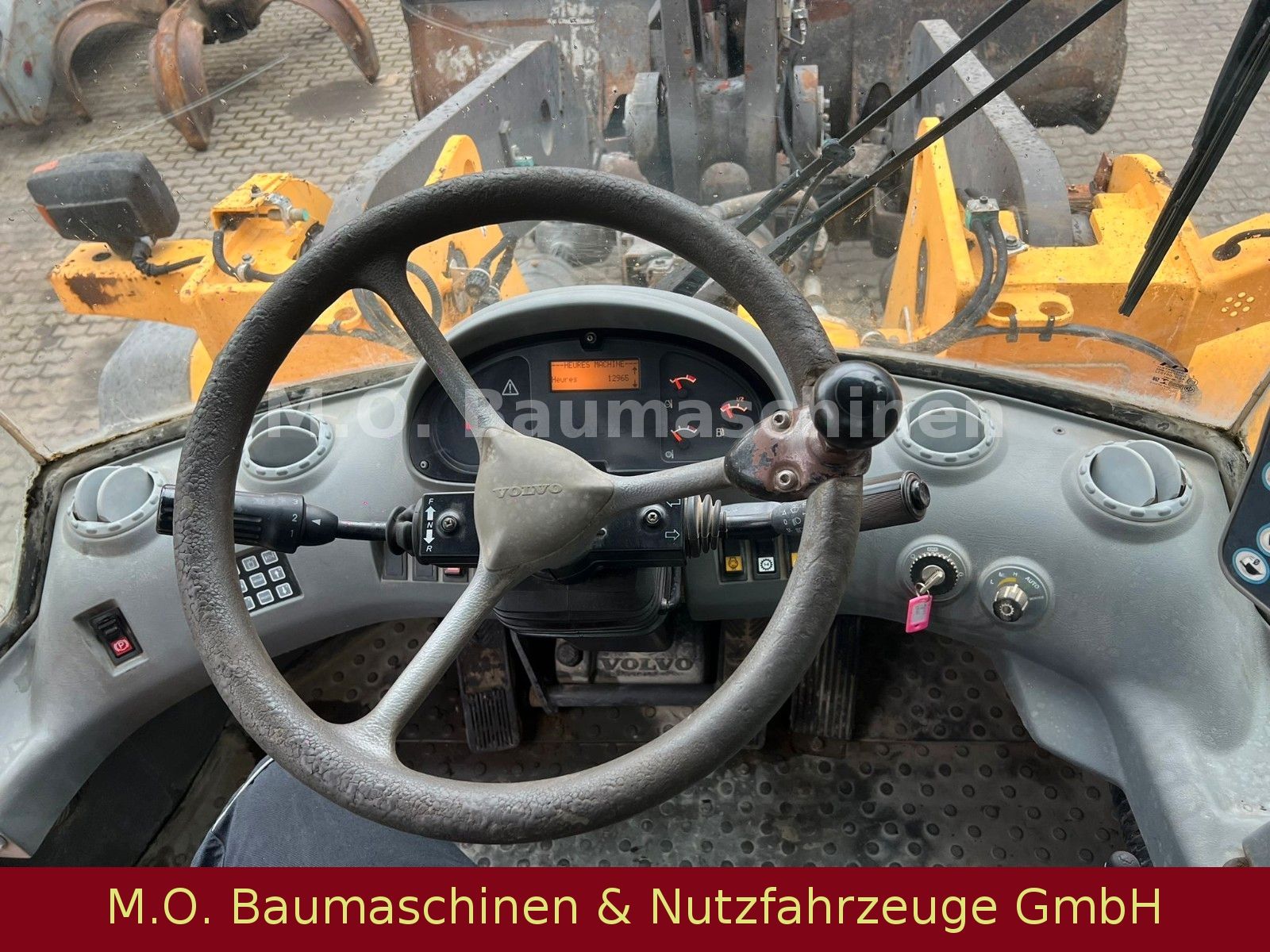 Fahrzeugabbildung Volvo L 120 E /BSS/Waage /AC / ZSA/