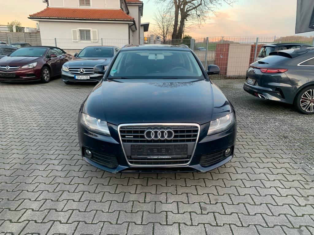 Audi A4 1.8T Avant QUATTRO B8 Attraction