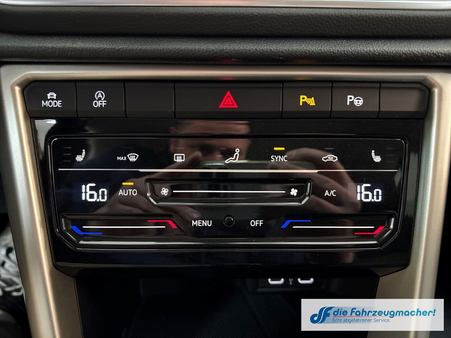 Fahrzeugabbildung Volkswagen T-Roc Move Navi Digitales Cockpit LED Apple CarP