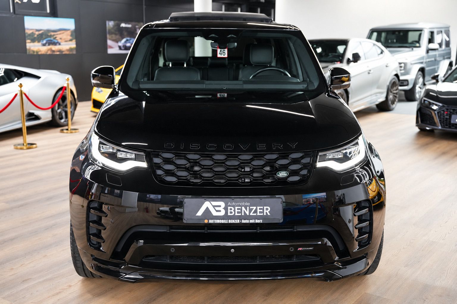 Fahrzeugabbildung Land Rover Discovery SE*R-Dynamic*7-Sitz*Pano*Meridian*360°