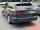 Kia cee'd 1.6 CRDI Automatik Kamera NAVI Leder - Kia: Cee D Crdi