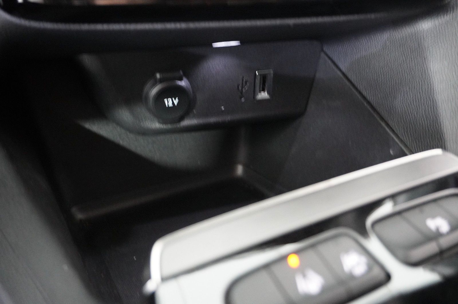 Fahrzeugabbildung Opel Mokka-e ULTIMATE 1-PHASIG NAVI/LED/KAMERA/DAB+