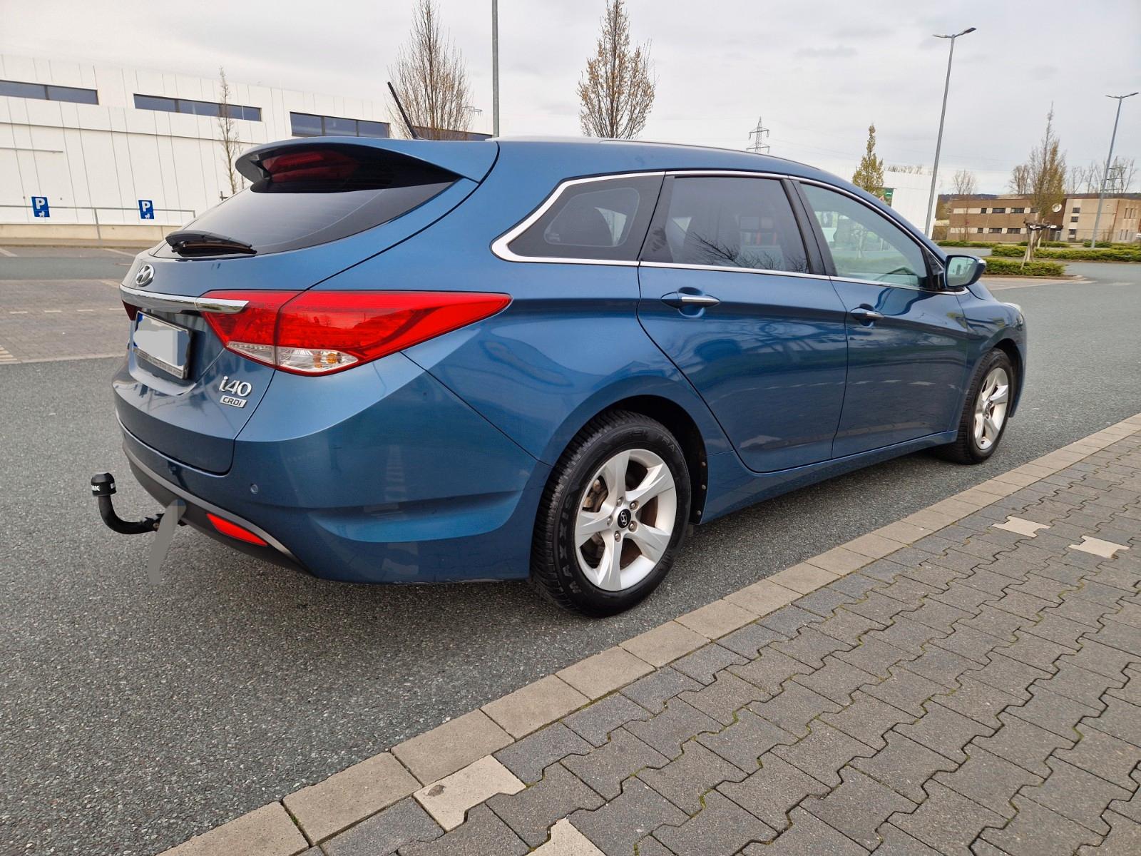 Hyundai i40 2015 — салон