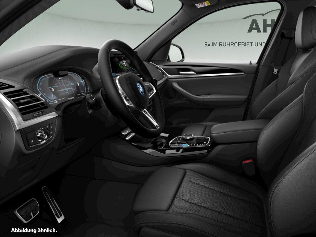 BMW iX3, миниатюра 3