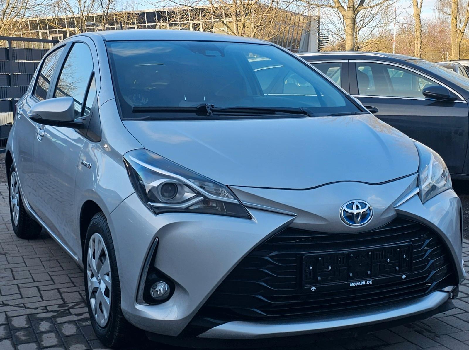 Toyota Yaris Hybrid Comfort*KLIMAA.*R.-CAM*NAVI VORB.*
