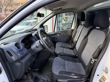 Opel Vivaro - 9