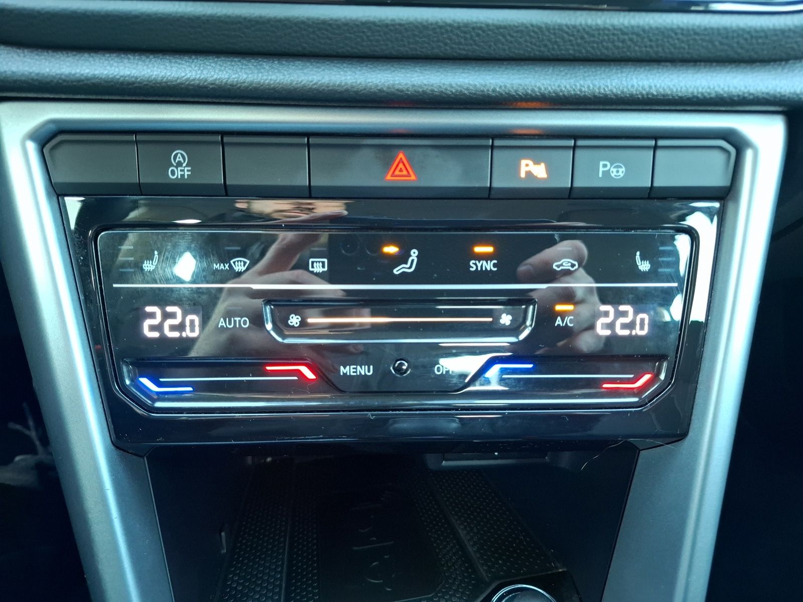 Fahrzeugabbildung Volkswagen T-Roc TSI Life LEDplus ACC Kamera Sound Navi