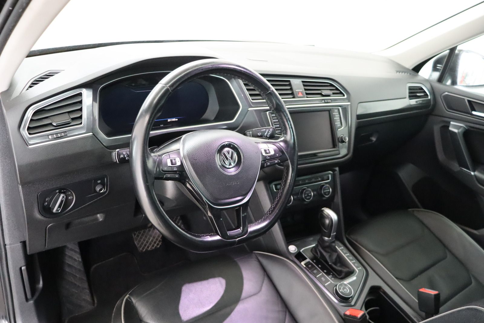 Fahrzeugabbildung Volkswagen Tiguan 2.0 TDI 4Motion * Memory * Leder * Pano H