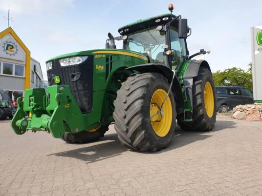 John Deere 8320R e23