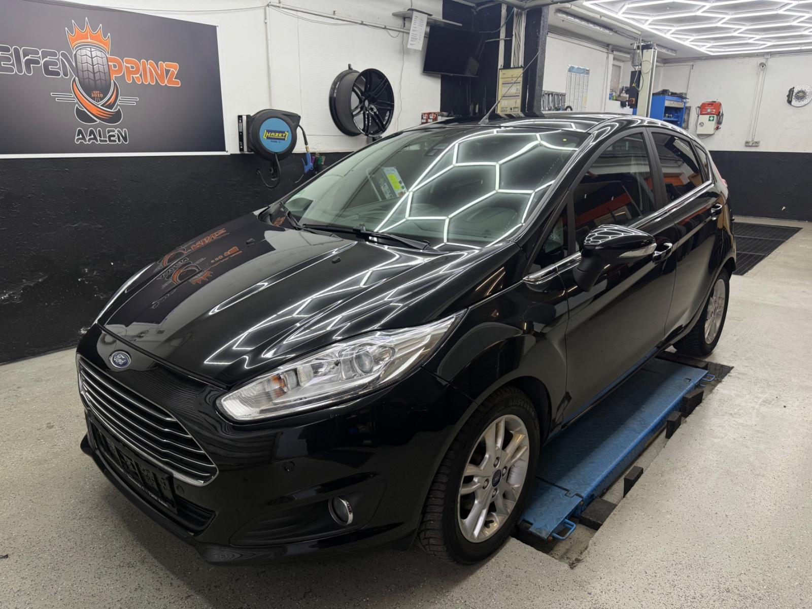 Ford Fiesta Titanium/NAVI/SHZ/PDC/LED/Euro6/Scheckhef
