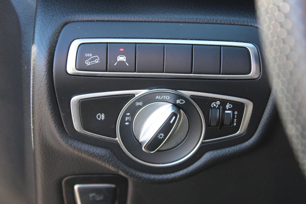 MERCEDES-BENZ 220 V 250d EDITION 4MATIC lang AHK NAVI SHZ KAM