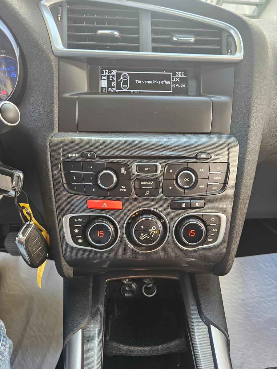 Citroën C4 THP 155 Exclusive EGS6/AUTOMATIK/RENTNERFAHRZ