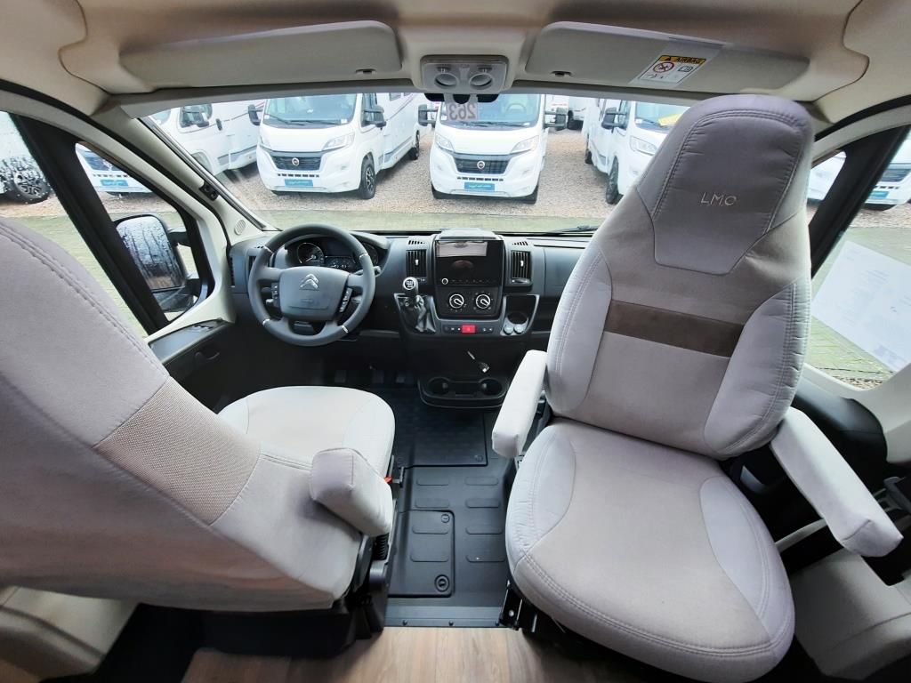 Fahrzeugabbildung LMC Innovan 600 Verfüg./Sparen Sie 15.981,- €