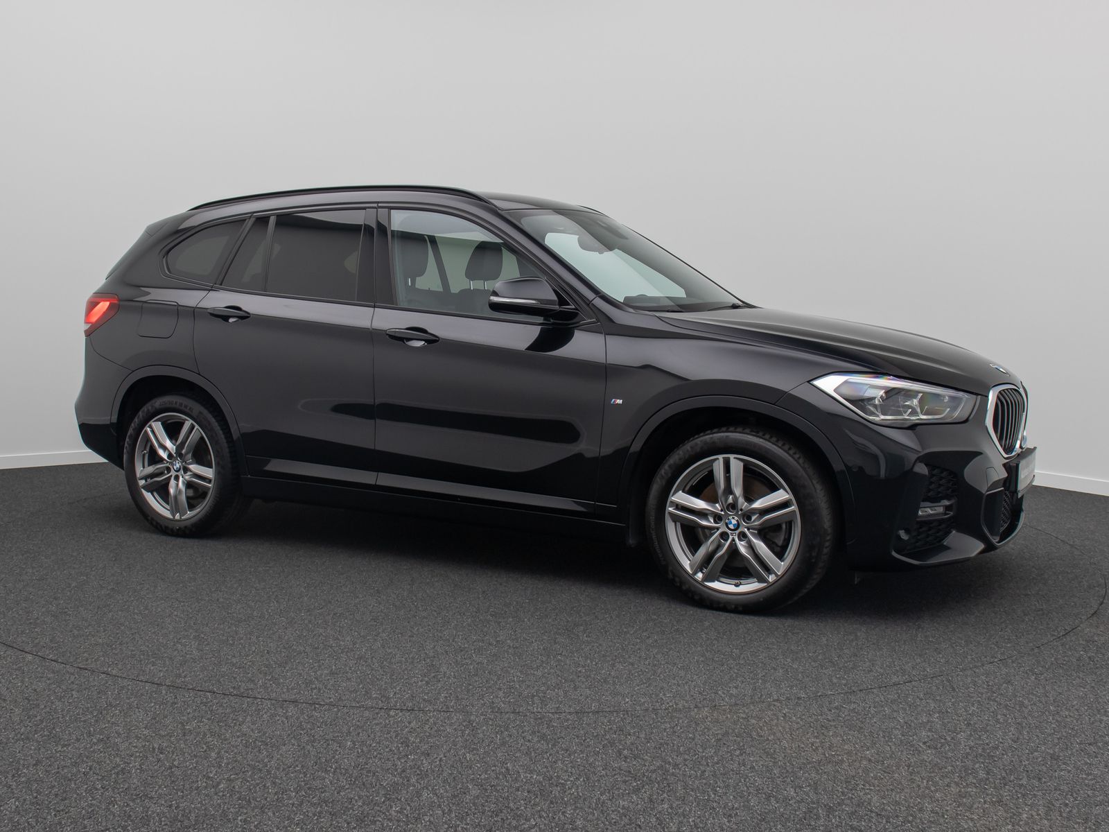 Fahrzeugabbildung BMW X1 xD20d M Sport Parkassist Lenkrhz HUD DAB HiFi