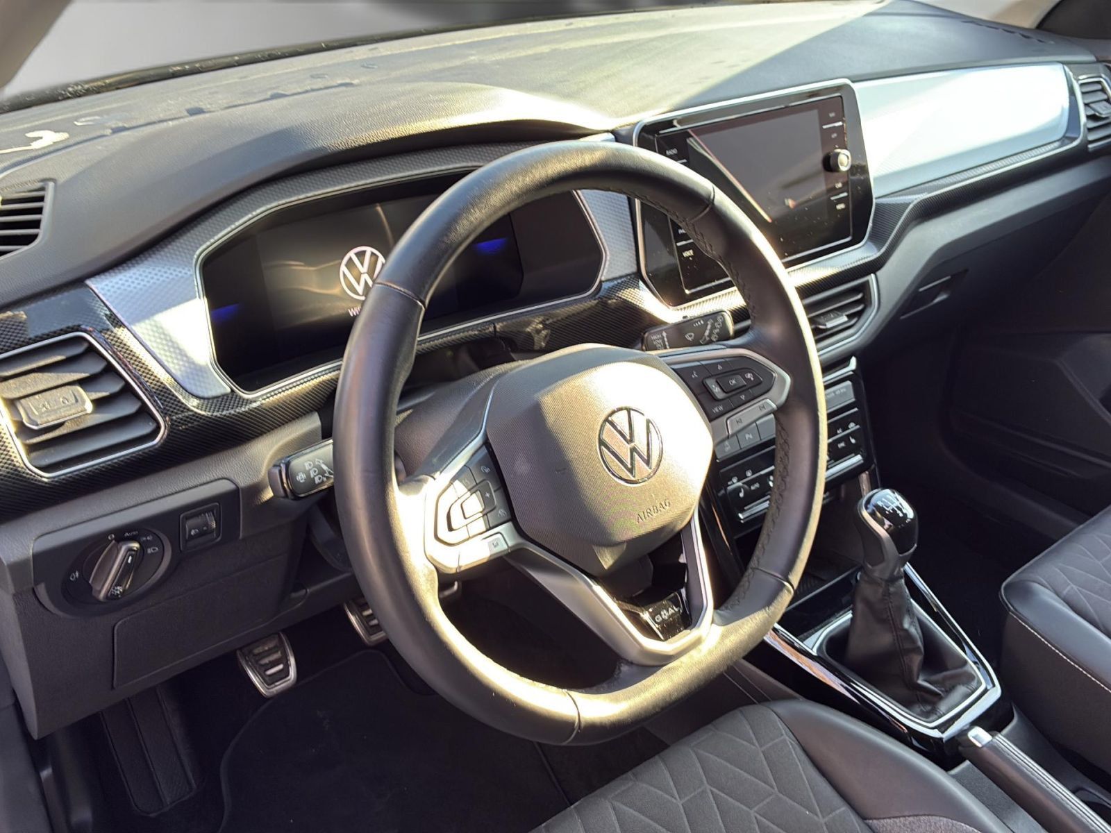 Volkswagen T-Cross - Bild 10