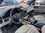 Porsche Cayenne Turbo  549 PS  Top Ausstattung - Porsche Cayenne in Wiesbaden