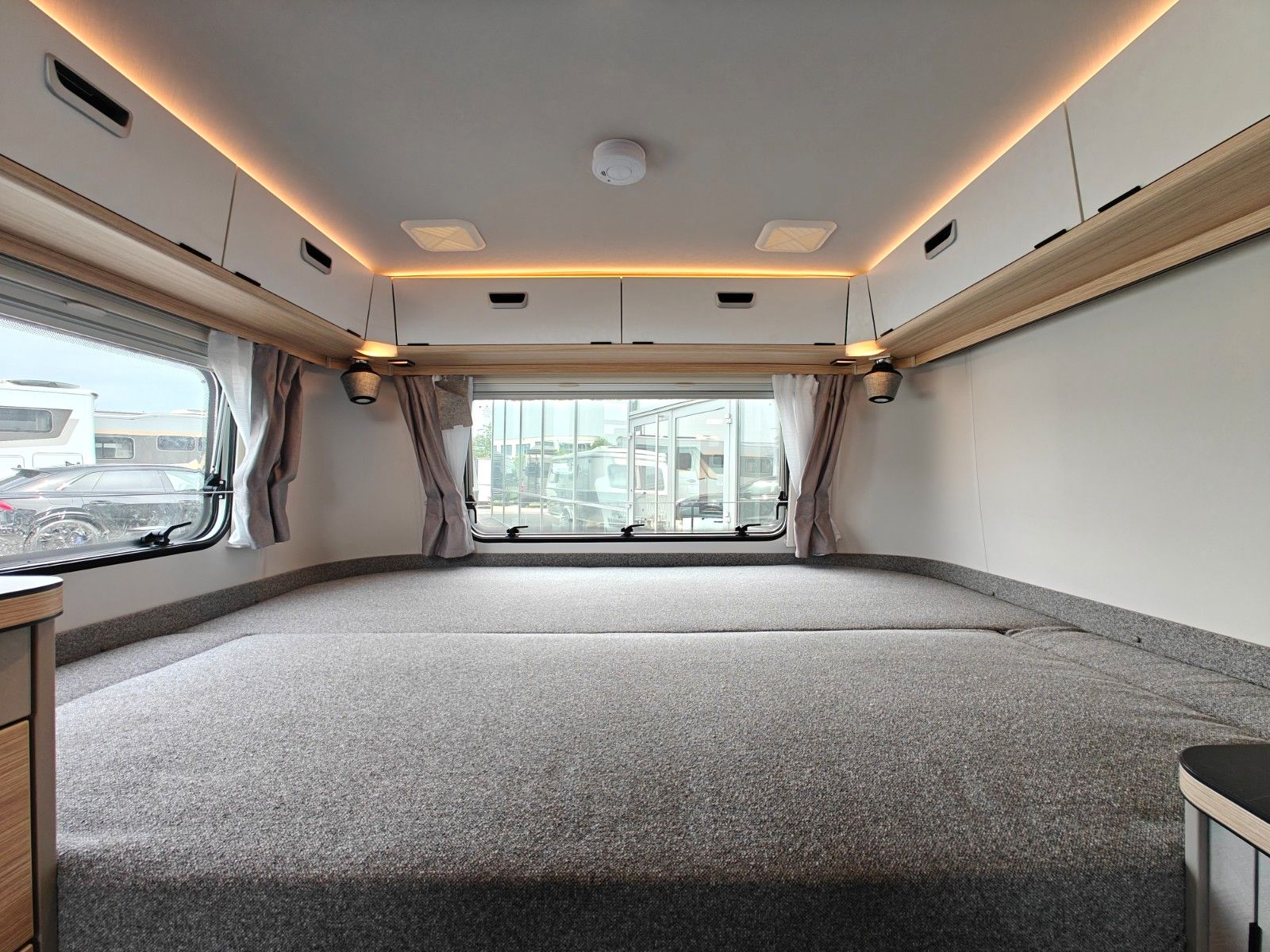 Fahrzeugabbildung HYMER / ERIBA / HYMERCAR Touring 630 Nugget Gold SD - JETZT 5.404€ SPAREN