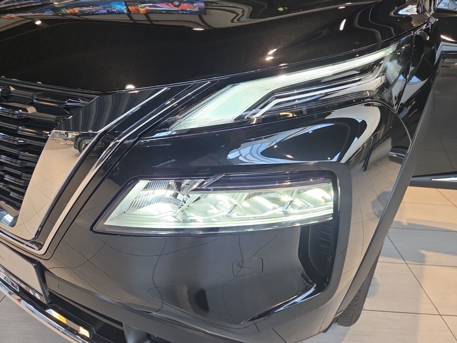 Fahrzeugabbildung Nissan X-Trail Tekna+ MHEV 163 PS Autom. *NAVI*BOSE*HEA