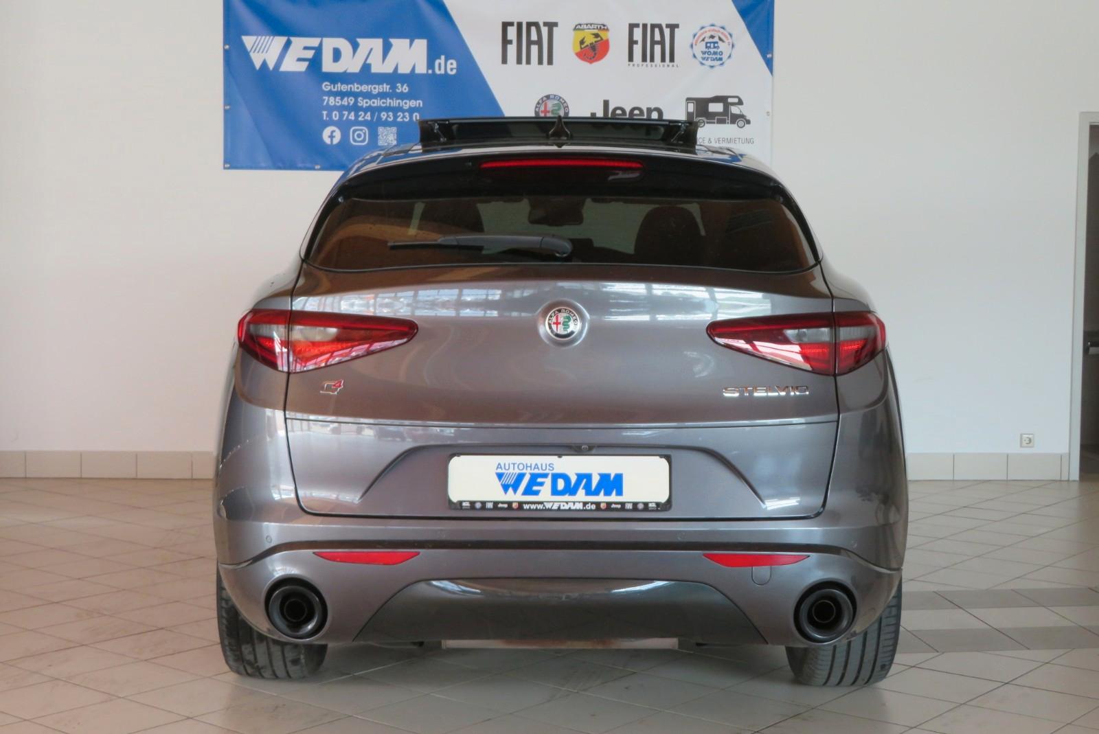 Alfa Romeo Stelvio Veloce Q4 2.0 280PS *Schiebedach*