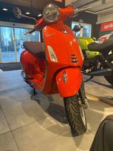 Vespa Primavera 50 LED USB ALU KAT NUR 1265 KM - VESPA PRIMAVERA