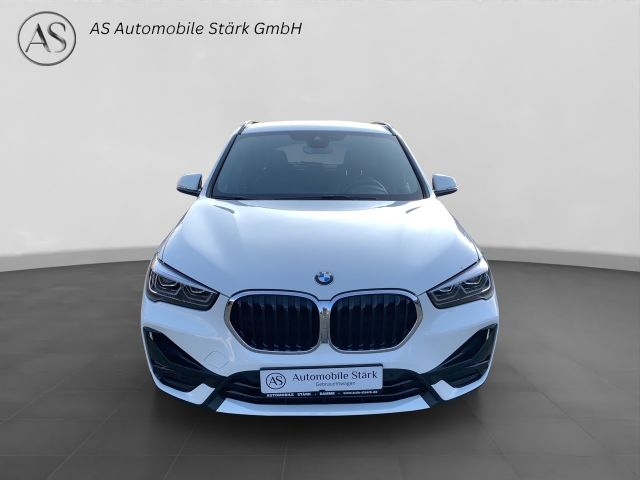 Fahrzeugabbildung BMW X1 sDrive 18i Sport Line+LED+Navi+Leder+HiFi+DAB