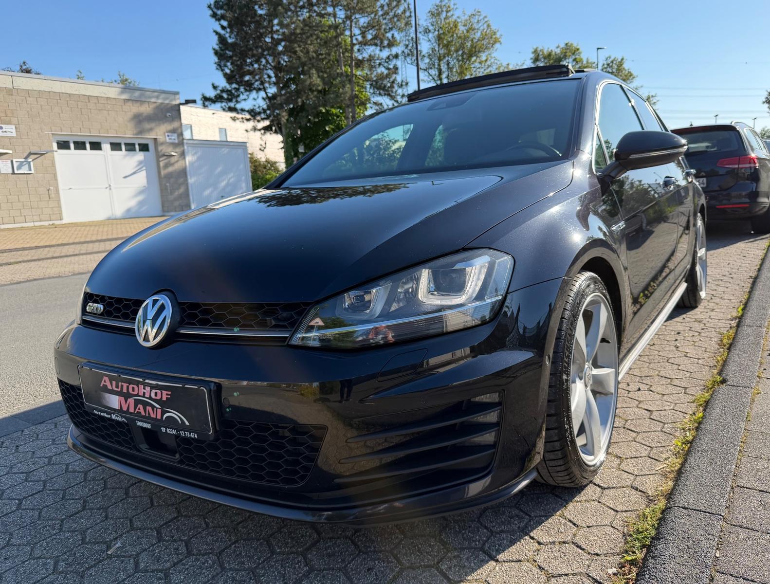 Volkswagen Golf VII Lim. GTD BMT/DSG/Panorama/Navi