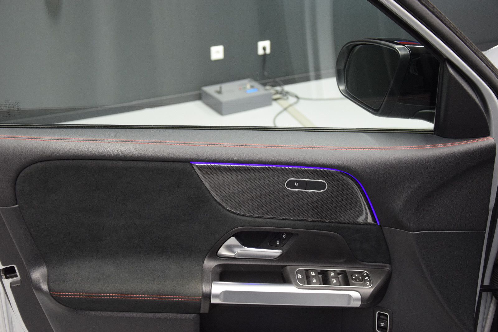 Fahrzeugabbildung Mercedes-Benz GLB 220 d AMG Line Pano. Kamera LED AHK 20 Zoll