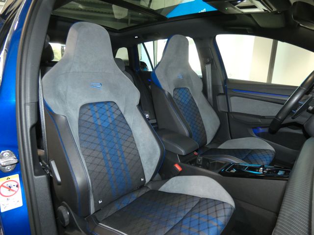 Golf Variant R 4Motion AHK MATRIX PANO