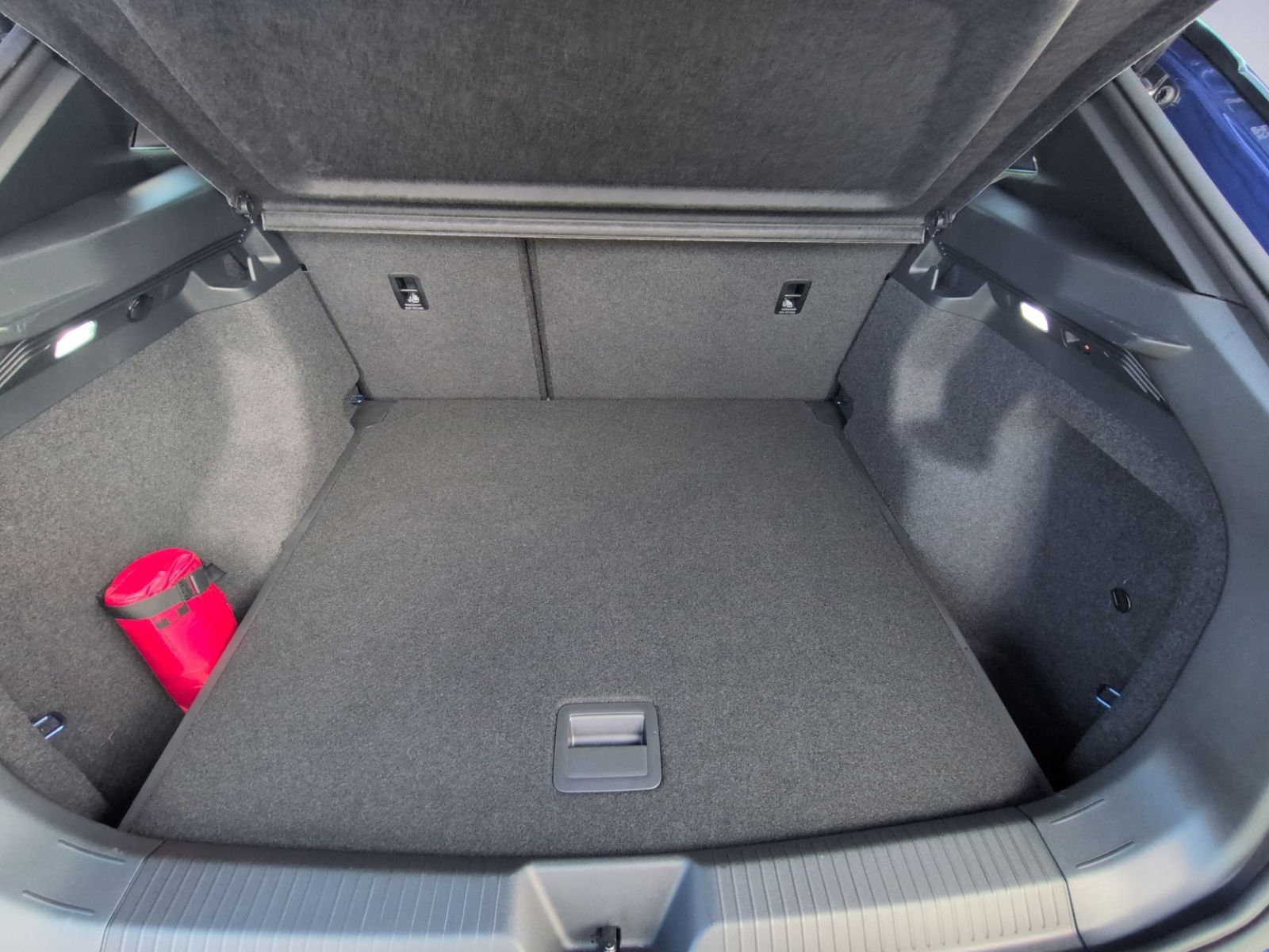 ID.4 Pro WÄRMEPUMPE+AHK+NAVI