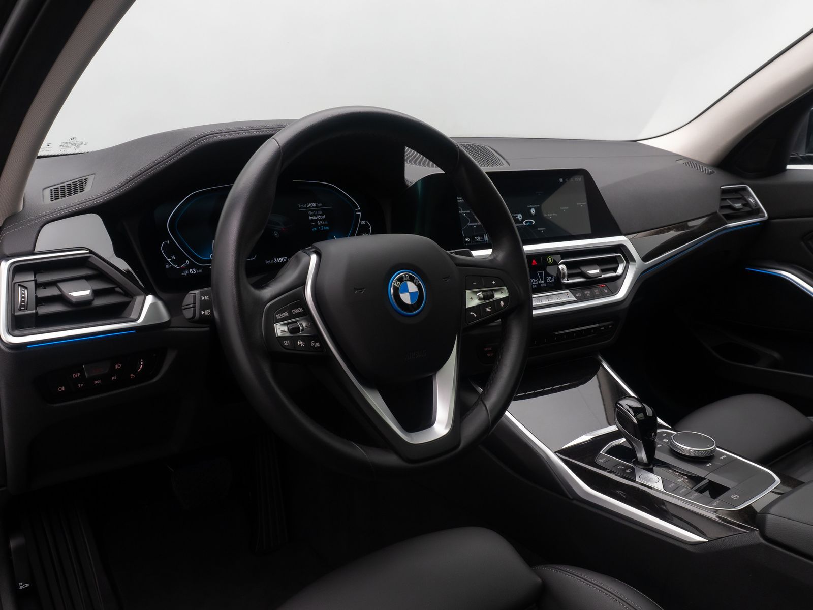 Fahrzeugabbildung BMW 320e Luxury Line Laser DAB HiFi Panorama Kamera